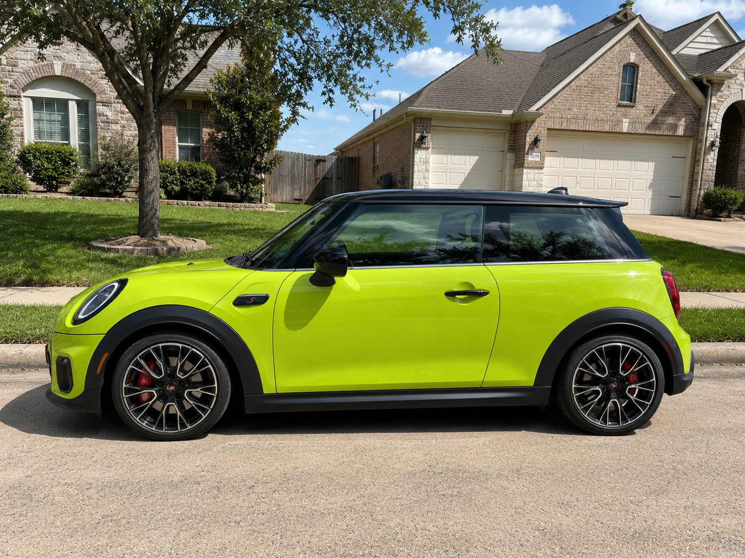 12″ x 60″ Ultra Gloss PET Liner Acid Green Car Vinyl Wrap Air Release 1FTx 5FT