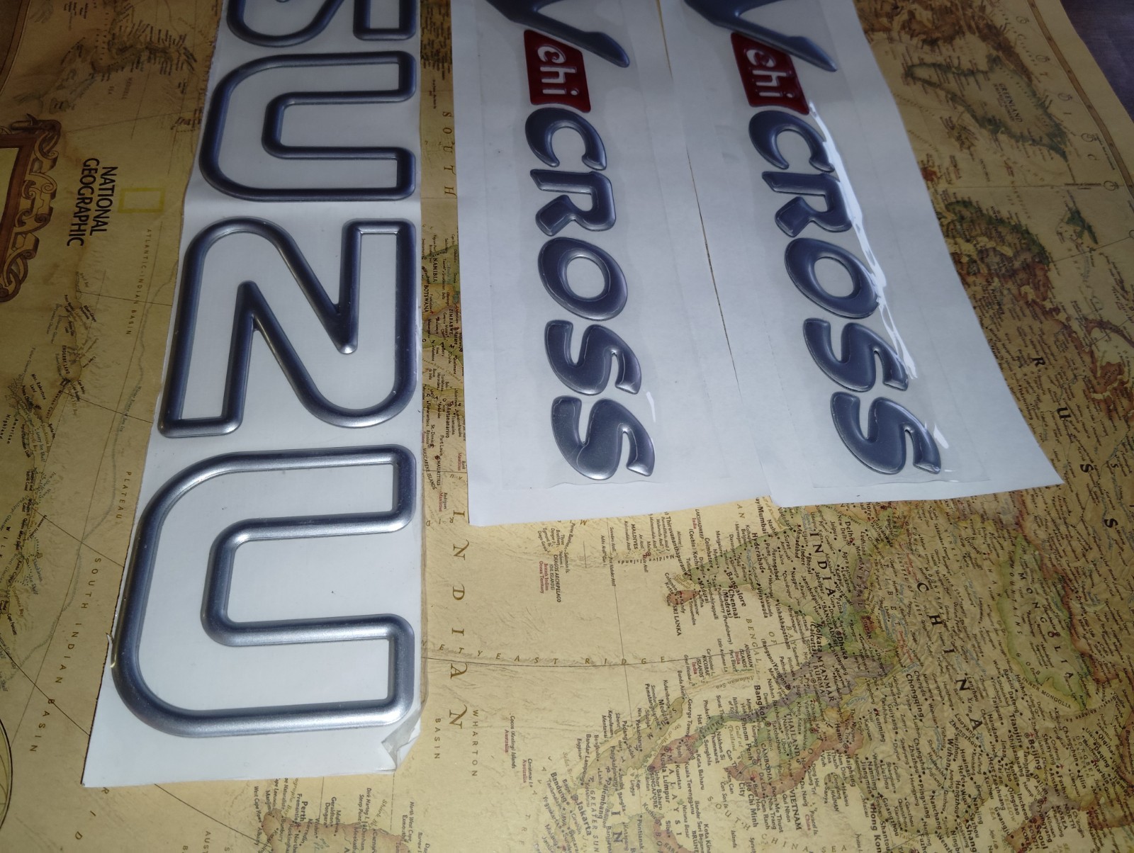 ♦ISUZU VehiCROSS♦ 3D Decal/Emblem♦1997-2001♦ Side (left ＆ right)+Rear Set price♦